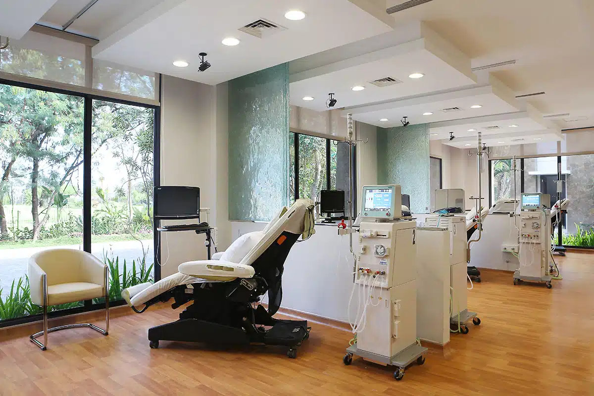 The-BIMC-Siloam-Dialysis-Centre-Probably-the-Worlds-Best